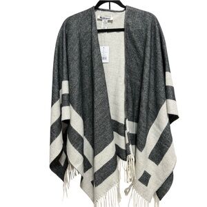 Walter Baker Gray and Cream Cape